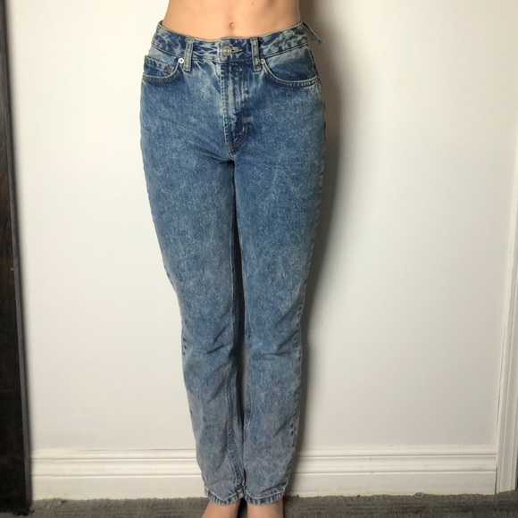 Urban Outfitters High Rise Mom Jeans Size 24 - Picture 1 of 3